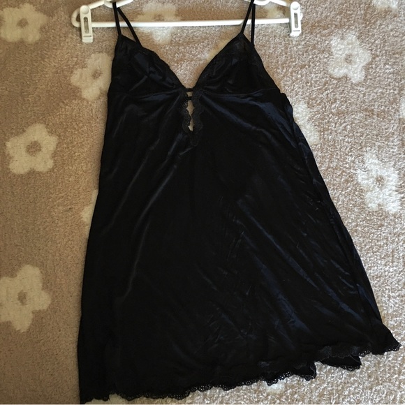 Victoria’s Secret - Very Sexy Babydoll Lace Trim Satin Slip NWOT (M) - Picture 6 of 13